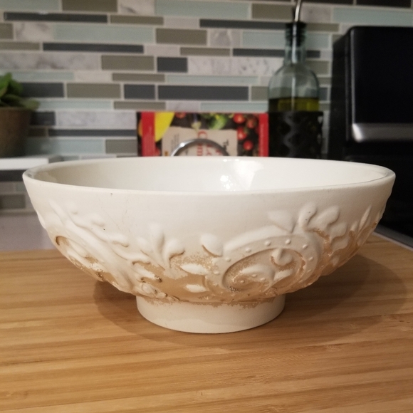 Haeger 102 Pedestal Bowl Beige Cream Tan Embossed Scroll Leaf Pattern USA - Picture 1 of 12